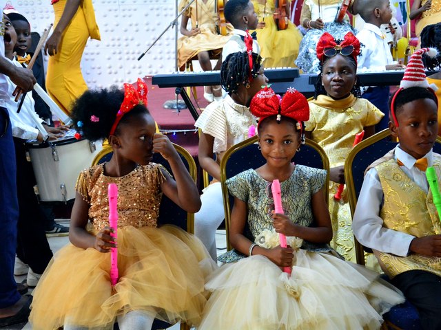 Christmas presentation at EKMS